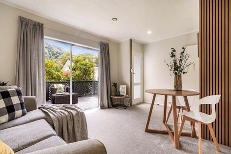 Photo of property in 1/10 Denver Grove, Totara Park, Upper Hutt, 5018