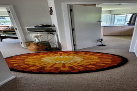 Photo of property in 7 Margaret Place, Merrilands, New Plymouth, 4312