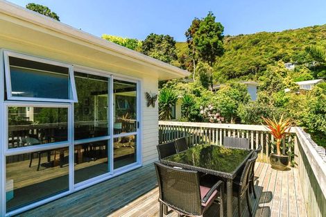 Photo of property in 9 Damian Grove, Waterloo, Lower Hutt, 5011