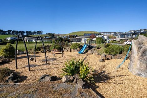 Photo of property in 16 Quarry Hill Terrace, Kennedys Bush, Christchurch, 8025