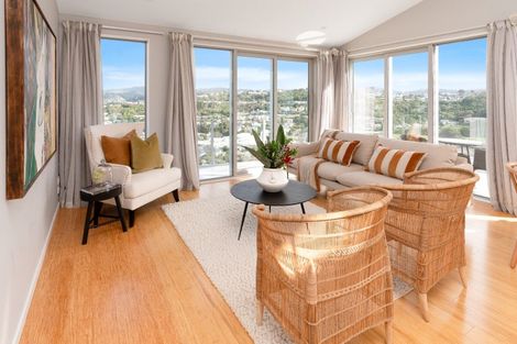 Photo of property in 93a Nevay Road, Miramar, Wellington, 6022