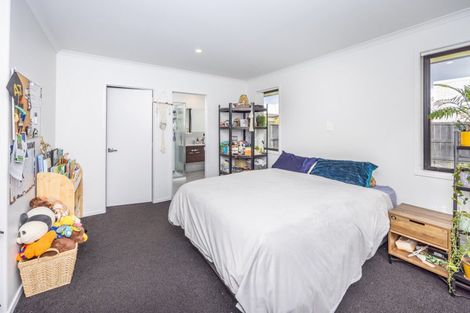 Photo of property in 8 Ladeira Place, Fitzroy, Hamilton, 3206
