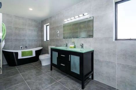 Photo of property in 5 Kahu Close, Orewa, 0931