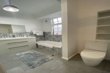 Photo of property in 145 Kelburn Parade, Kelburn, Wellington, 6012