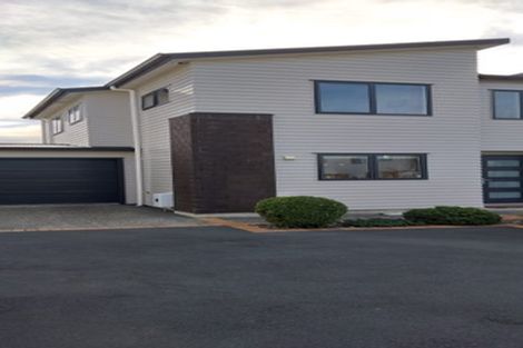 Photo of property in 12 Latimer Way, Petone, Lower Hutt, 5012