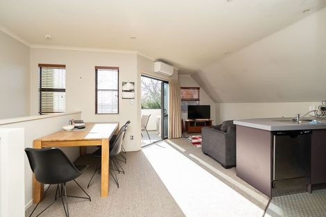 Photo of property in 4/19 Edgecumbe Street, Whitiora, Hamilton, 3200