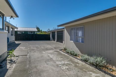 Photo of property in 38 Main North Road, Woodend, 7610