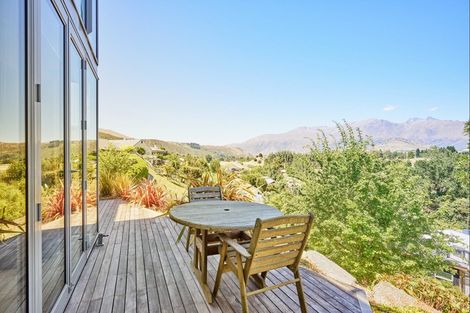 Photo of property in 37 Cotter Avenue, Arrowtown, 9302