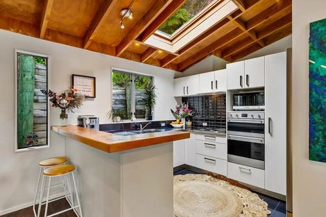 Photo of property in 184 Huia Road, Titirangi, Auckland, 0604