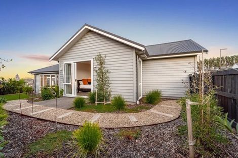 Photo of property in 8 Vue Terrace, Silverdale, 0932