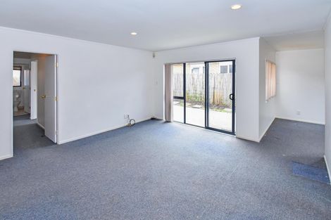 Photo of property in 34 Frank Bunce Grove, Flat Bush, Auckland, 2019