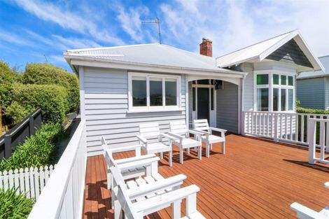 Photo of property in 8 Clifton Terrace, West End, Timaru, 7910