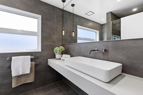 Photo of property in 111b Stredwick Drive, Torbay, Auckland, 0630