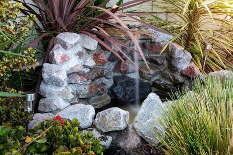 Photo of property in 1 Albatross Lane, Welcome Bay, Tauranga, 3112