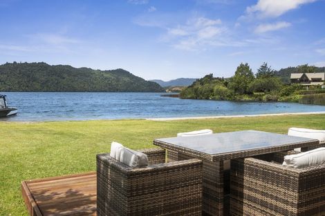 Photo of property in 7 Steep Street, Lake Okareka, Rotorua, 3076