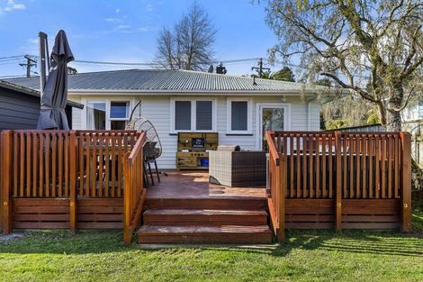 Photo of property in 12 Moeraki Road, Maoribank, Upper Hutt, 5018