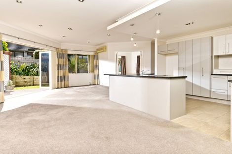 Photo of property in 58 Grand Drive, Orewa, 0931