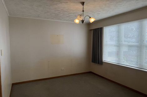 Photo of property in 25 Margan Avenue, New Lynn, Auckland, 0600