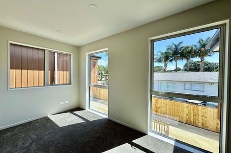 Photo of property in 118 Pigeon Mountain Road, Half Moon Bay, Auckland, 2012