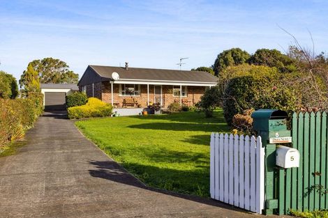 Photo of property in 5 Fookes Street, Waverley, 4510