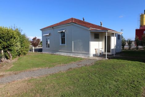 Photo of property in 1 Cadman Street, Dannevirke, 4930