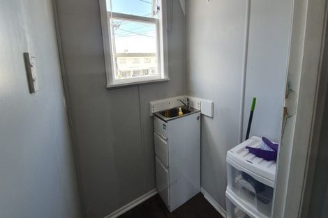 Photo of property in 2 Tiki Street, Castlecliff, Whanganui, 4501