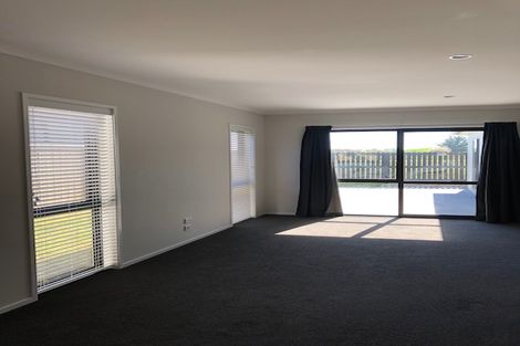 Photo of property in 34 Marion Crescent, Papamoa Beach, Papamoa, 3118
