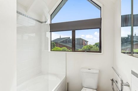 Photo of property in 9 Nuhaka Place, Paraparaumu Beach, Paraparaumu, 5032