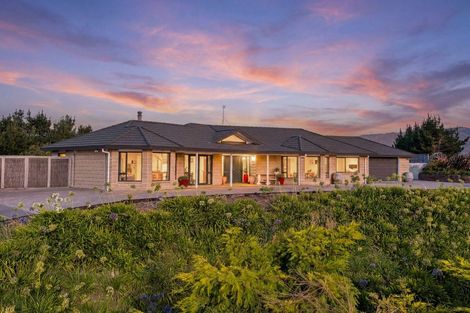 Photo of property in 55 Pukenamu Road, Te Horo, Otaki, 5581