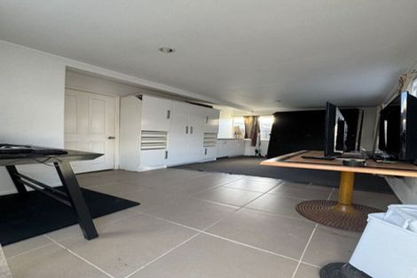 Photo of property in 43a Alma Crescent, Papakura, 2110