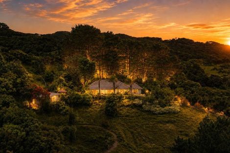 Photo of property in 789 Wilson Road, South Head, 0874