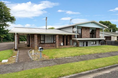 Photo of property in 2 Cassandra Street, Stratford, 4332