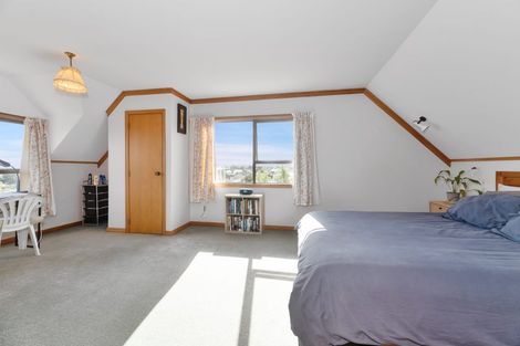 Photo of property in 80 Highland Park Drive, Highland Park, Auckland, 2010