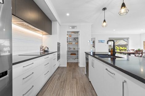 Photo of property in 32 Montiicola Drive, Papamoa Beach, Papamoa, 3118