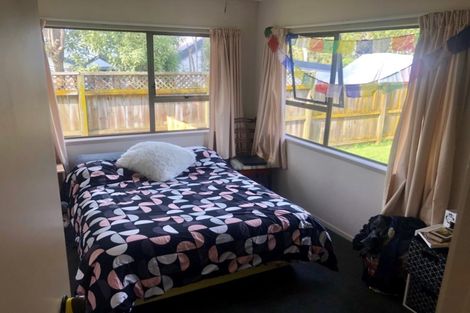 Photo of property in 2/81a Salisbury Road, Birkdale, Auckland, 0626