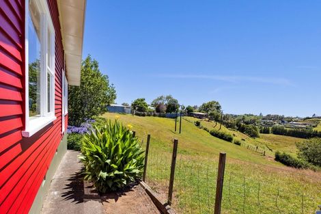 Photo of property in 24 Tarahua Road, Vogeltown, New Plymouth, 4310