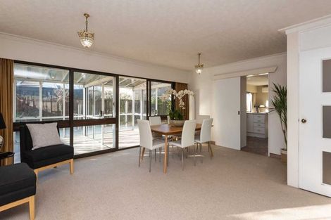 Photo of property in 11 Jamell Place, Avonhead, Christchurch, 8042