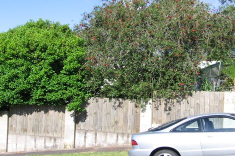 Photo of property in 2 Pasteur Place, New Windsor, Auckland, 0600