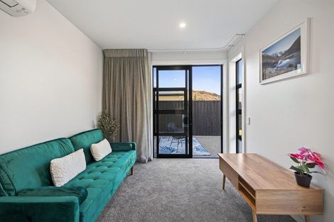 Photo of property in 33 Alps View Place, Lake Hayes, Queenstown, 9304