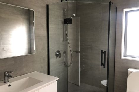 Photo of property in 8 Keating Rise, Northcross, Auckland, 0632