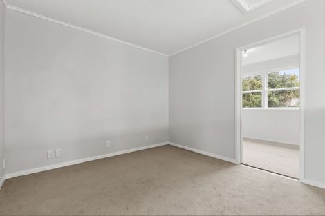 Photo of property in 1400 Whangaparaoa Road, Army Bay, Whangaparaoa, 0930