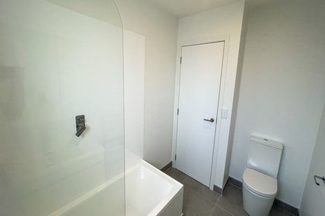 Photo of property in 4/5 Brandon Road, Glen Eden, Auckland, 0602