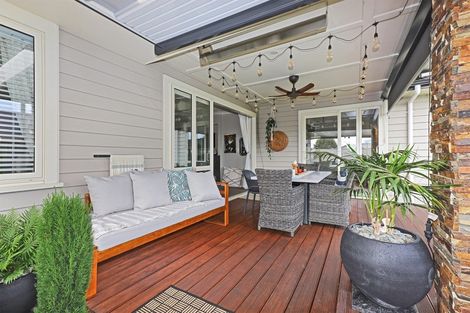 Photo of property in 17 Rakaia Way, Poraiti, Napier, 4112