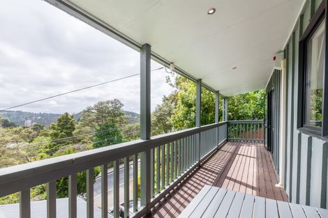 Photo of property in 59 Laingholm Drive, Laingholm, Auckland, 0604