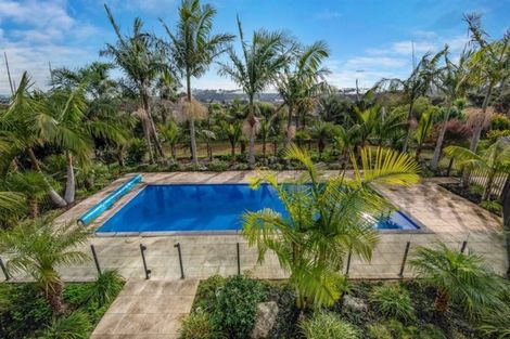 Photo of property in 166a Upper Harbour Drive, Greenhithe, Auckland, 0632