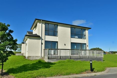 Photo of property in 347 Pinecrest Drive, Gulf Harbour, Whangaparaoa, 0930