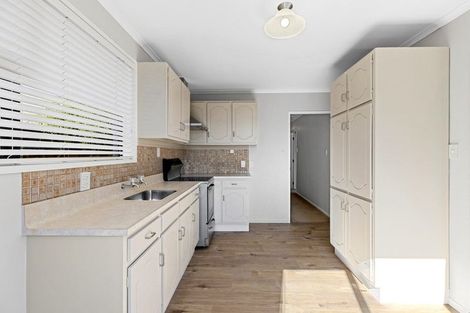 Photo of property in 2/94a Condell Avenue, Papanui, Christchurch, 8053