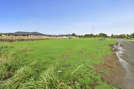 Photo of property in 26 Honeyfield Drive, Whalers Gate, New Plymouth, 4310