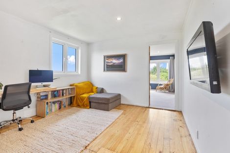 Photo of property in 57c Anglers Avenue, Warea, New Plymouth, 4381