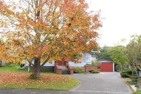 Photo of property in 12 Judkins Crescent, Cockle Bay, Auckland, 2014